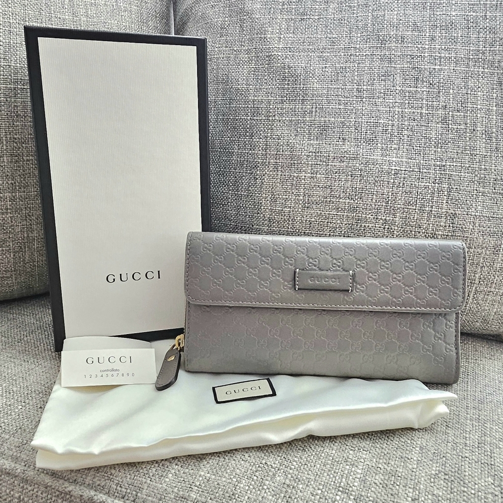 🌟SOLD🌟 Gucci Continental Zip Around Wallet